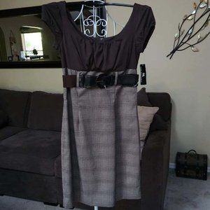NWT IZ Byer California sz Junior 7 brown belted dress
